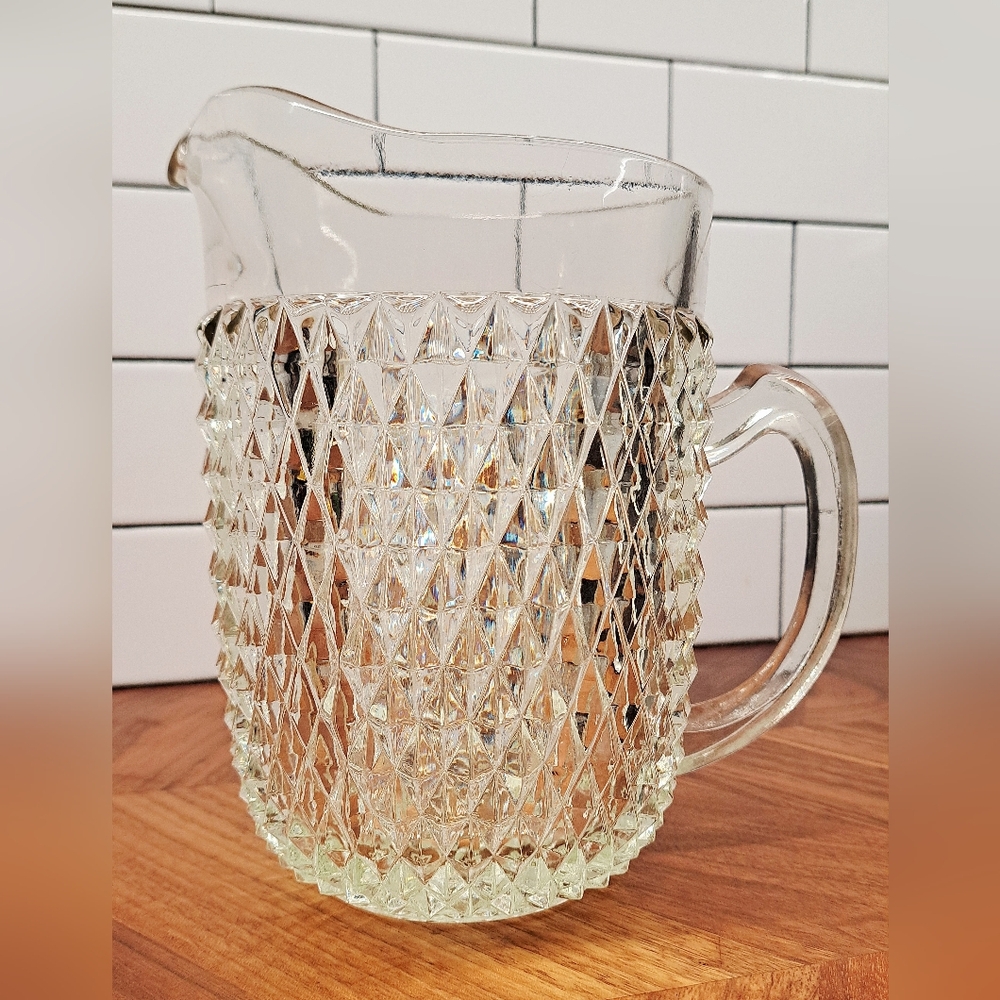 Vintage Indiana Glass "Diamond 💎 Point" pattern 64" pitcher ✨️ Gorgeous!!